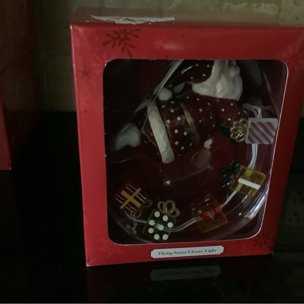DEPARTMENT 56 Flying Santa Chaser Light Christmas New In Box RARE - Picture 3 of 4